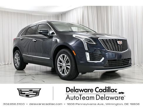 Certified 2022 Cadillac XT5 Premium Luxury FWD image 1