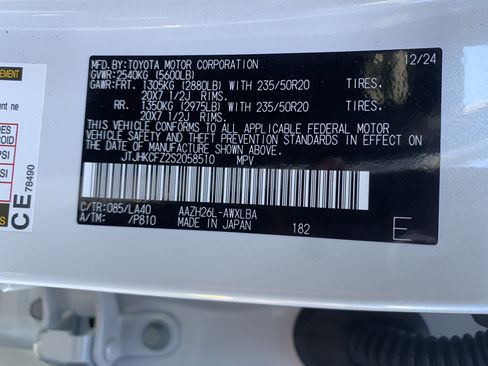 Used 2025 Lexus NX 450h+ AWD w/ Luxury Package image 36