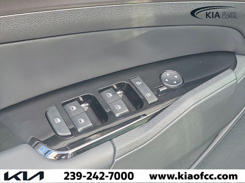 Certified 2025 Kia Sportage EX w/ Premium Package image 22