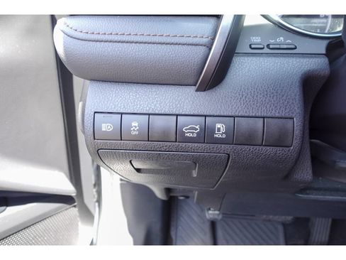 Certified 2019 Toyota Camry LE w/ Convenience Package FWD image 13