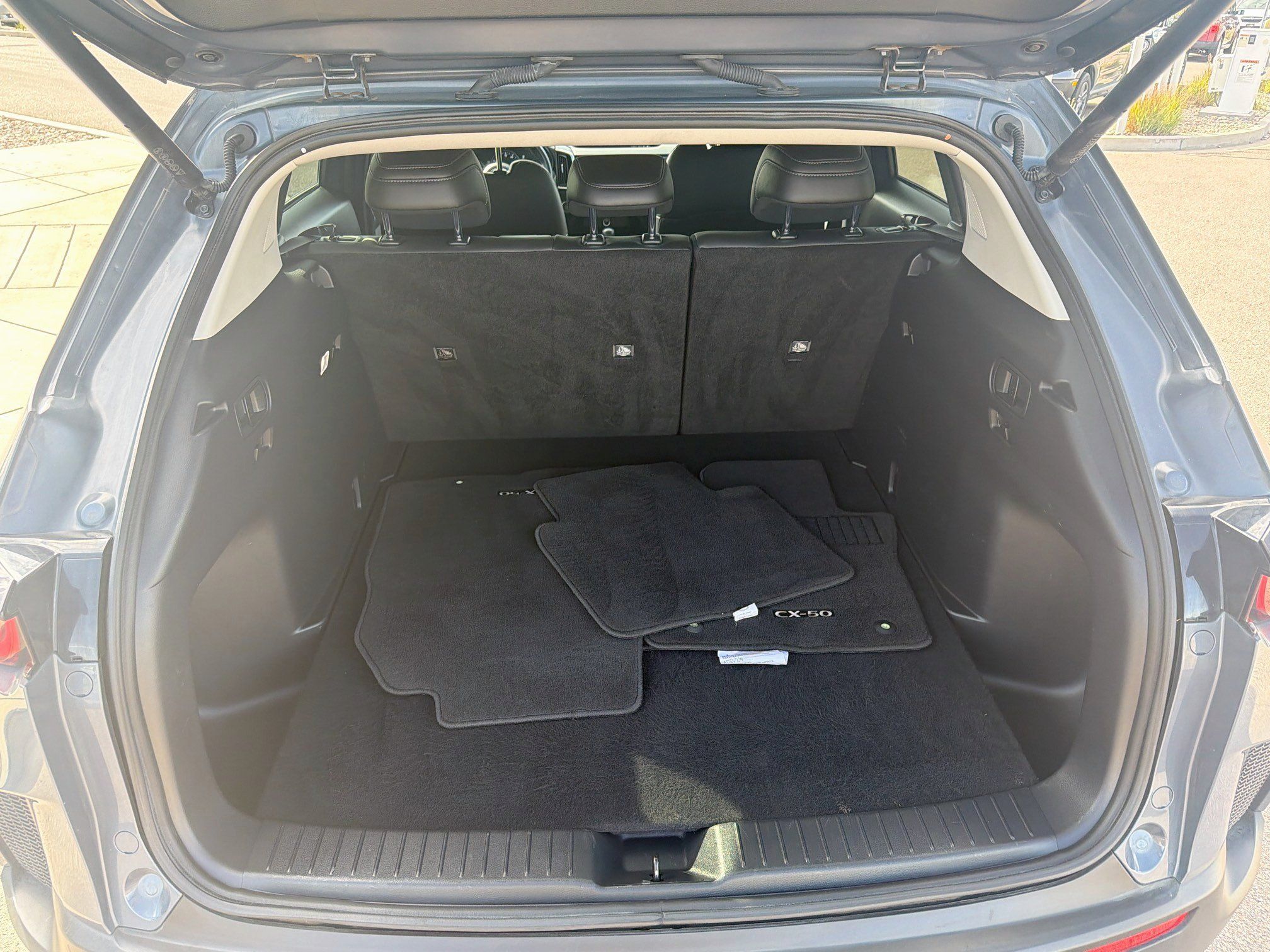 Used 2025 MAZDA CX-50 AWD 2.5 S w/ Premium Plus Pkg image 31