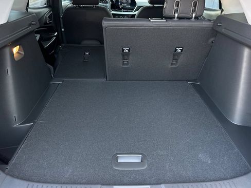 New 2026 Chevrolet Trax LS w/ LS Convenience Package FWD image 15