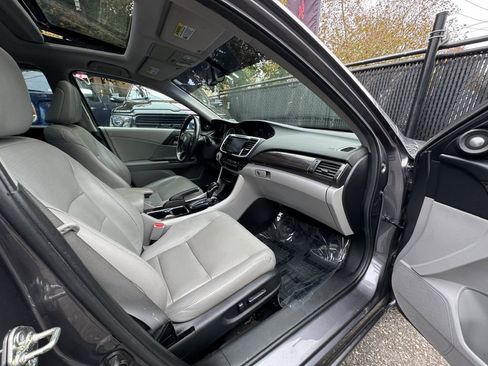 Used 2016 Honda Accord EX-L image 17