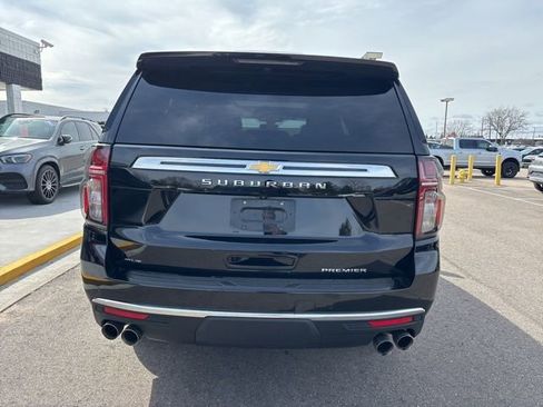 Used 2021 Chevrolet Suburban Premier image 9
