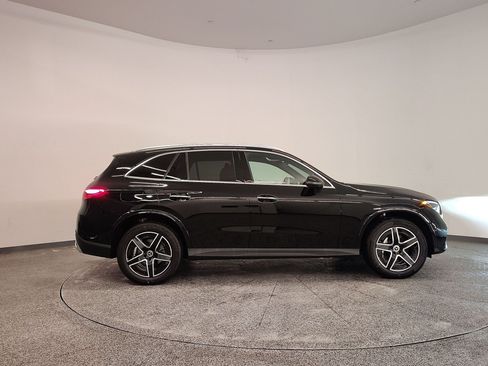Used 2026 Mercedes-Benz GLC 300 image 8