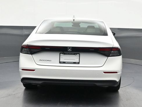 Used 2023 Honda Accord LX image 4