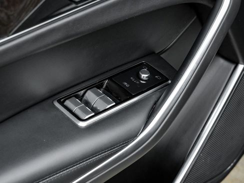 Used 2022 Jaguar F-PACE S image 46