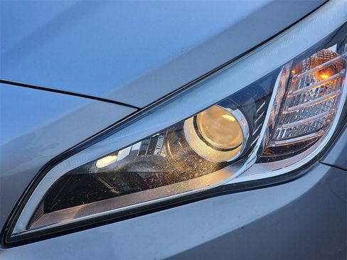 Used 2017 Hyundai Sonata SE image 28