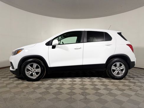 Used 2020 Chevrolet Trax LS w/ Tint and Cruise Package FWD image 3