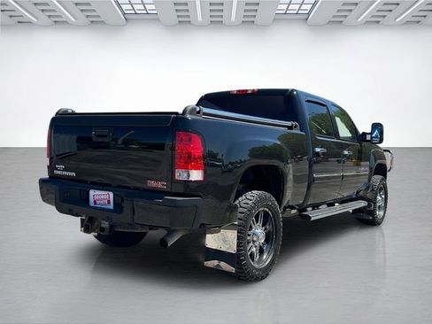Used 2013 GMC Sierra 2500 Denali w/ Suspension Package, Off-Road AWD/4WD image 4