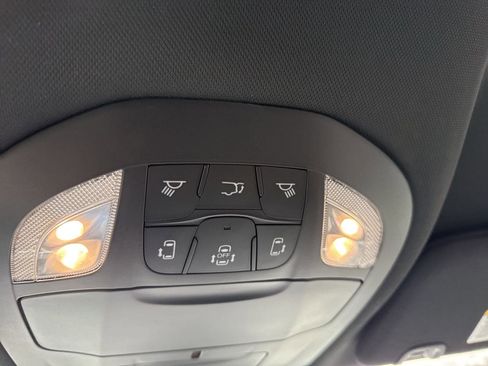 New 2026 Chrysler Voyager LX image 27