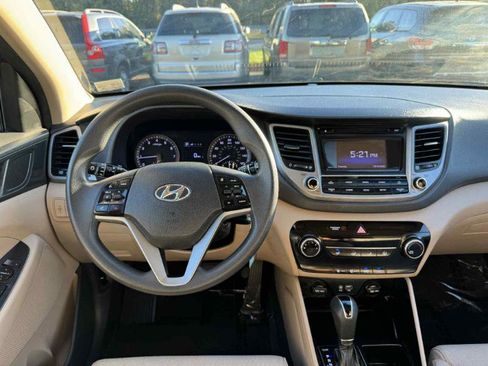 Used 2016 Hyundai Tucson SE w/ Option Group 02 image 18