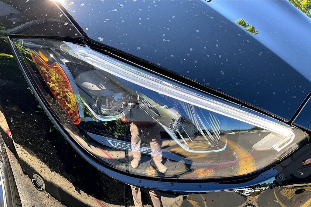 Used 2026 Mercedes-Benz C 300 4MATIC Sedan image 31
