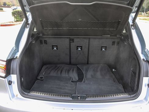 Used 2023 Porsche Macan S image 26