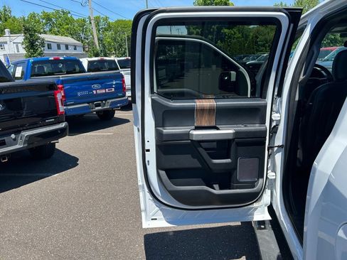 Certified 2019 Ford F150 Lariat w/ Trailer Tow Package AWD/4WD image 17