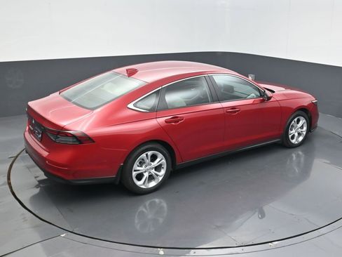 Used 2025 Honda Accord LX image 21
