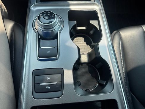 Certified 2024 Ford Edge Titanium AWD/4WD image 18