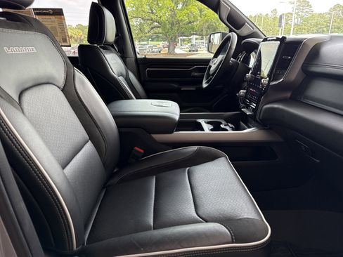 Used 2025 RAM 1500 Laramie w/ Sport Appearance Package AWD/4WD image 31