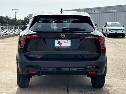 New 2026 Nissan Kicks S image 8