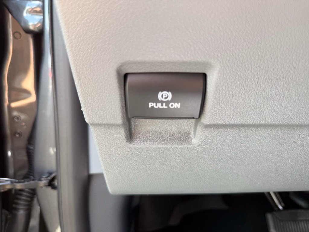 New 2025 Ford F350 XL w/ 360-Degree Camera Package RWD image 18