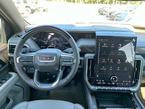 Used 2025 GMC Yukon XL Elevation RWD image 19