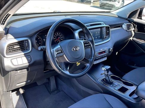 Used 2019 Kia Sorento LX w/ Option Group 020 image 8