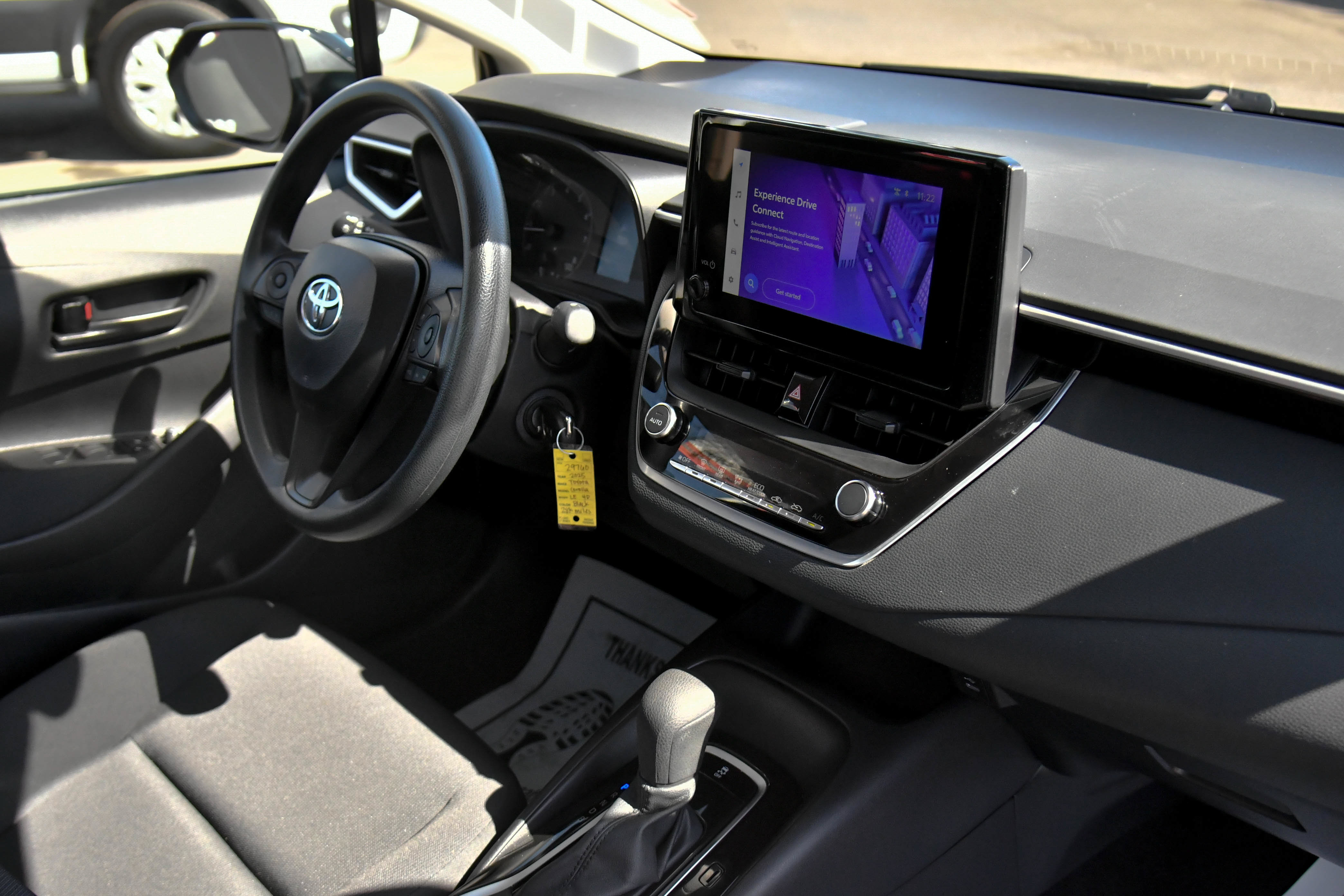 Used 2025 Toyota Corolla LE FWD image 41