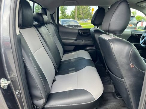 Used 2019 Toyota Tacoma SR w/ SR Convenience Package AWD/4WD image 23
