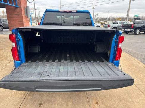 Used 2022 Chevrolet Silverado 1500 ZR2 w/ Technology Package image 22