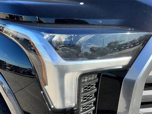 Used 2023 Toyota Tundra Limited image 23