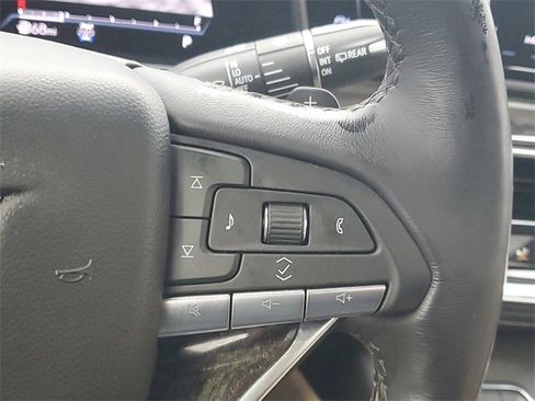 Used 2023 Cadillac Escalade ESV Premium Luxury w/ Performance Package image 22