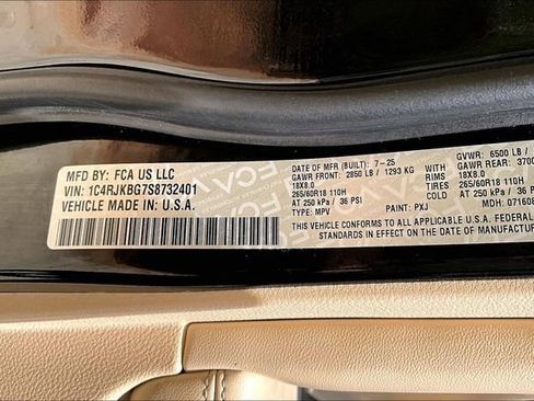 Used 2025 Jeep Grand Cherokee L Limited AWD/4WD image 16