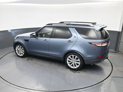 Used 2018 Land Rover Discovery SE image 27