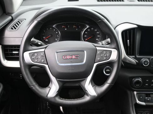Used 2024 GMC Terrain SLT image 20