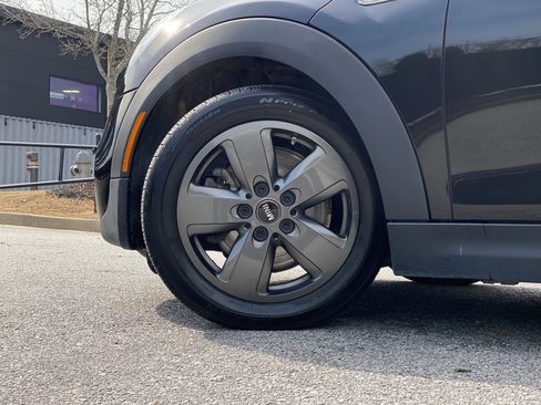 Used 2021 MINI Cooper S image 16