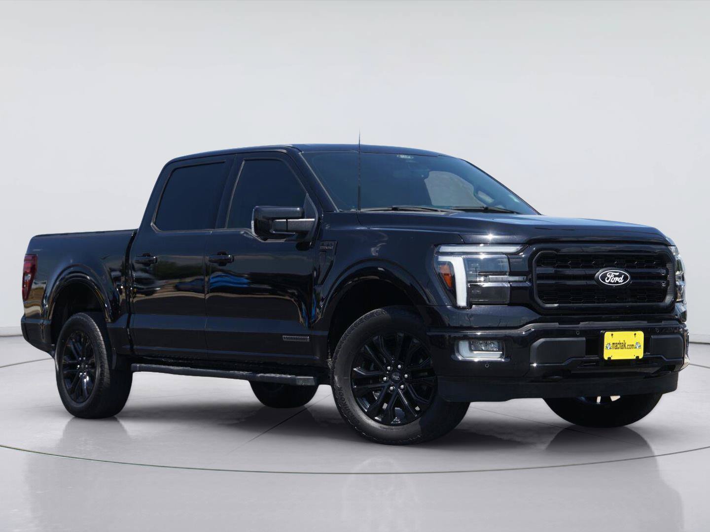 Certified 2024 Ford F150 Lariat w/ FX4 Off-Road Package AWD/4WD image 2