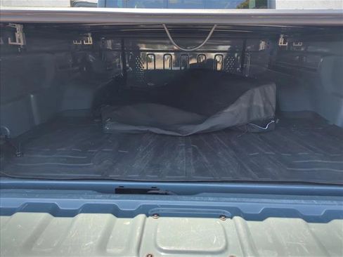 Used 2024 Jeep Gladiator Sport AWD/4WD image 27