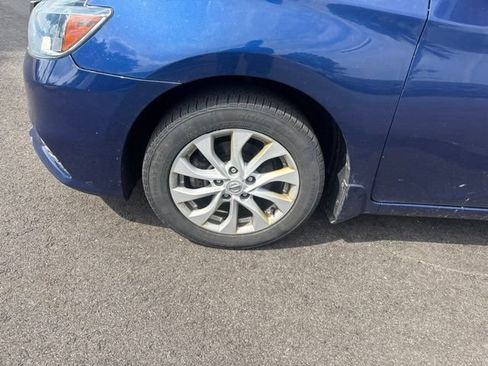 Used 2018 Nissan Sentra SV FWD image 14