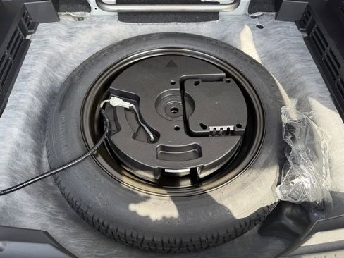 Certified 2023 Nissan Rogue SV image 10