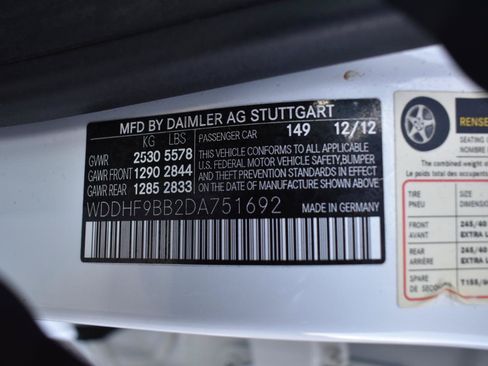 Used 2013 Mercedes-Benz E 550 4MATIC Sedan image 49