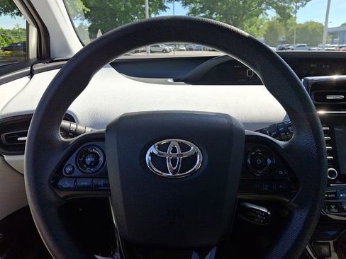 Used 2020 Toyota Prius LE AWD/4WD image 20
