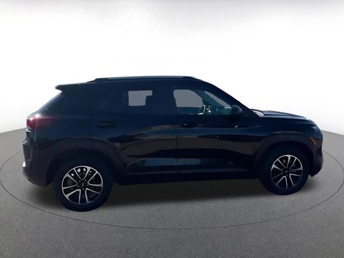 Used 2025 Chevrolet TrailBlazer LT image 16