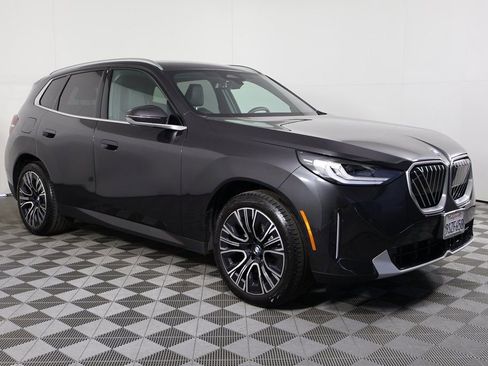 Used 2025 BMW X3 xDrive30i w/ Convenience Package image 3