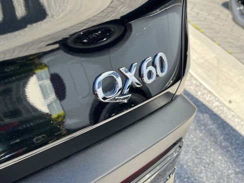 Certified 2023 INFINITI QX60 Luxe w/ Performance Audio Package FWD image 9