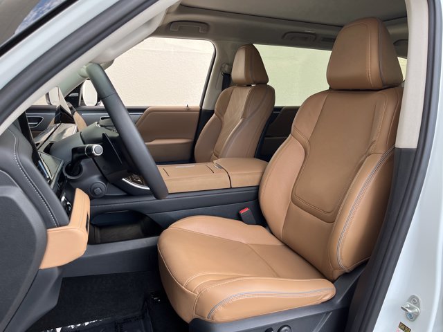 New 2026 INFINITI QX80 Luxe w/ Cargo Package AWD/4WD image 13