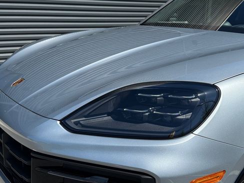 New 2026 Porsche Cayenne GTS AWD/4WD image 13