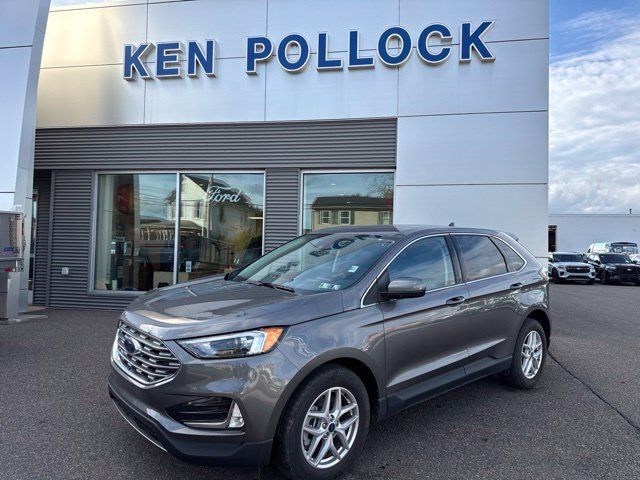 Used 2022 Ford Edge SEL w/ Convenience Package AWD/4WD image 2