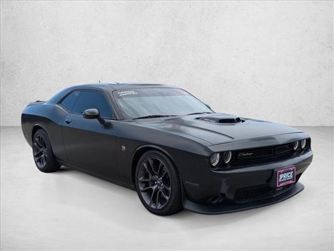 Used 2022 Dodge Challenger R/T Scat Pack w/ Shaker Package image 3