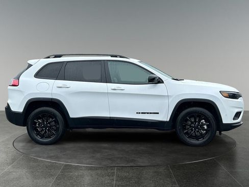 Used 2023 Jeep Cherokee Altitude Lux AWD/4WD image 10