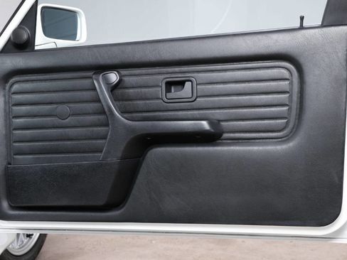 Used 1988 BMW M3 Coupe image 95